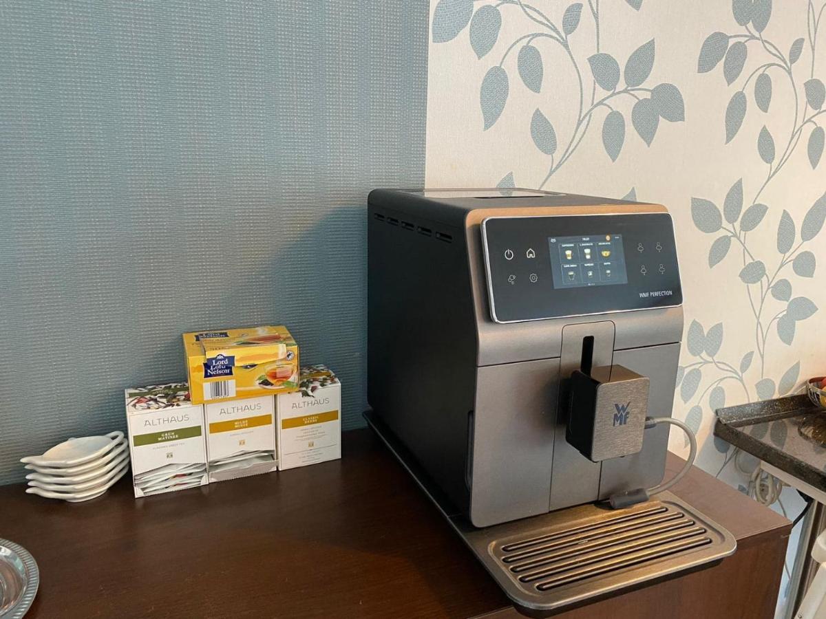 Hotel Wurster Kroog เบรเมอร์ฮาเฟิน ภายนอก รูปภาพ